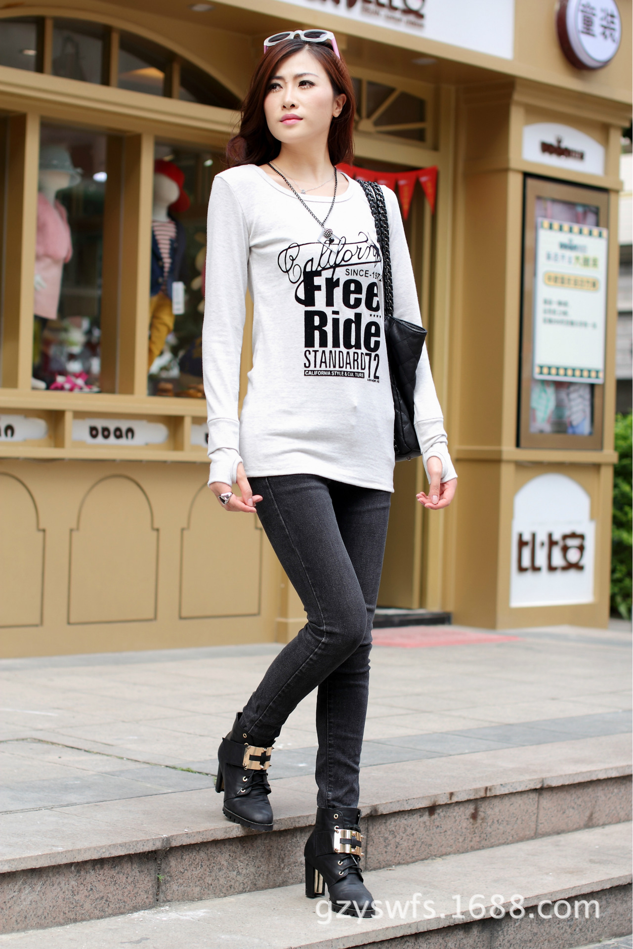 秋冬新潮韩风，雅梦长袖T恤——修身打底，时尚与温暖兼得